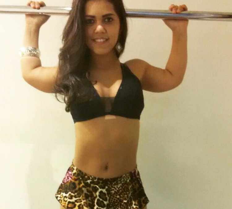 Карлик Карина