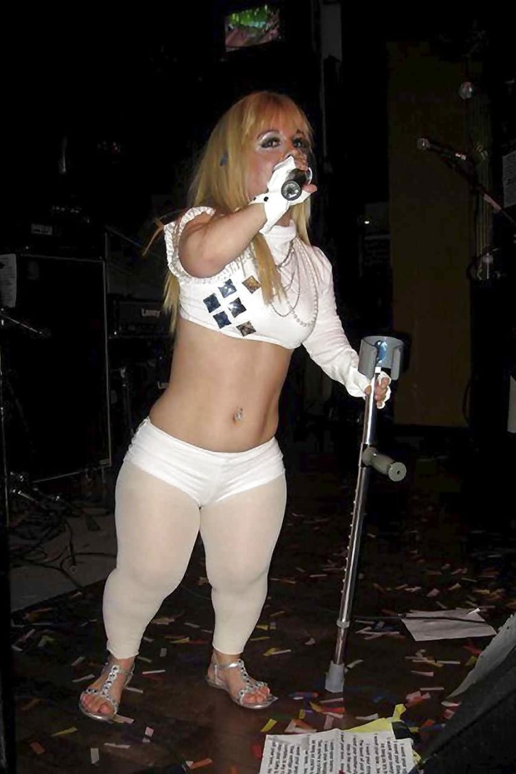 Убийственная Джемма карлица