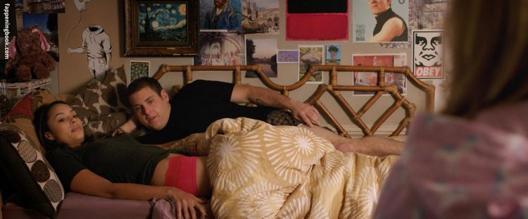 Мачо и ботан голая