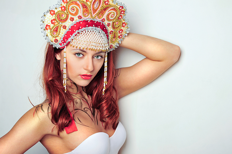 Виктория Гизбрехт кокошники