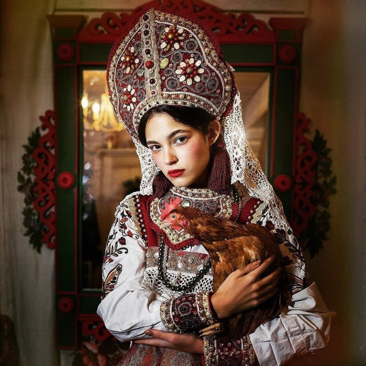 Оля Полякова в молодости 2000