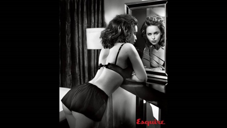 Эмилия Кларк бикини