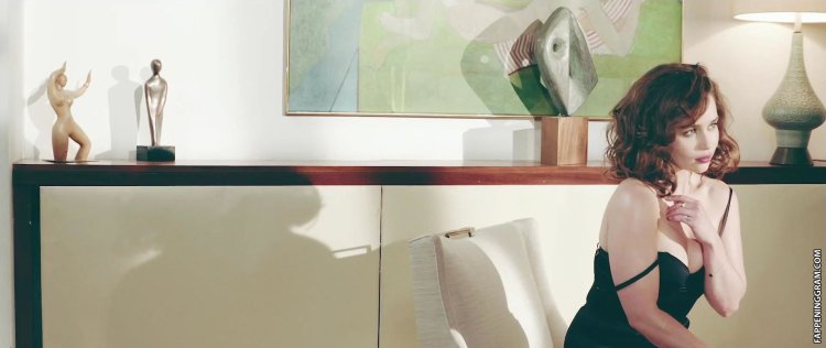 Эмилия Кларк игра престолов голая