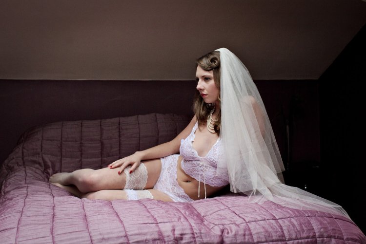 Невесты в свадебных платьях частное