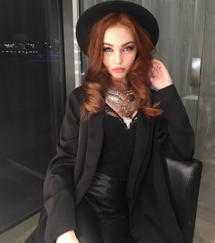 Рината Валиуллина горячие фото ягодиц