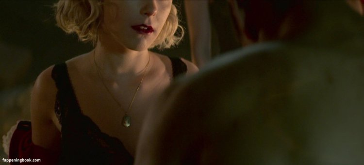 Сабрина Спеллман Кирнан Шипка nude