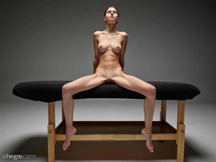 16 July 2018 Darina l Candice b desired Petter Hegre Hegre-Art