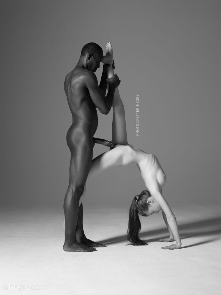 Charlotte Hegre проникновение члена