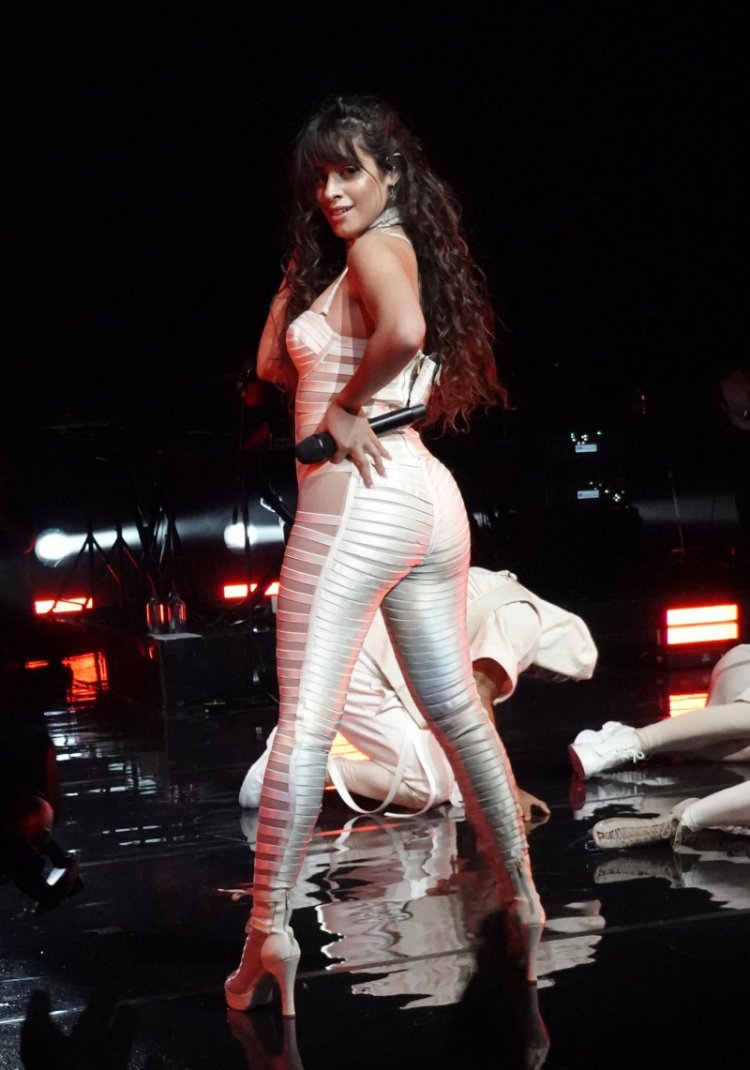 Camila Cabello горячие