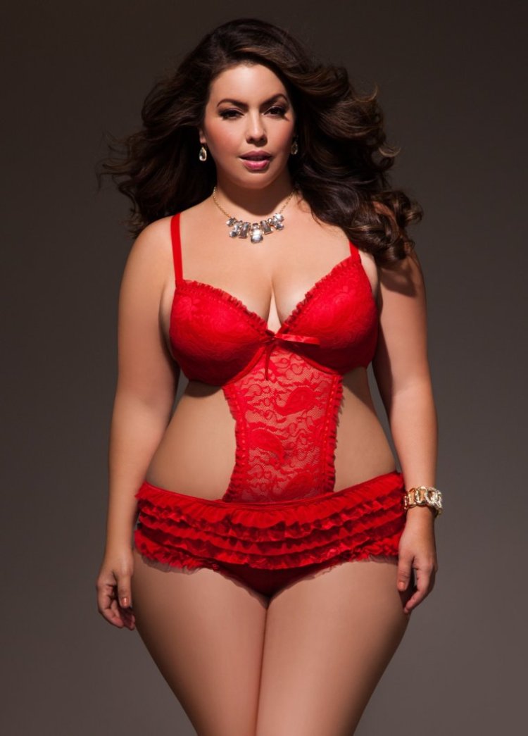 Плюс сайз Линжери в Красном Нижнем белье