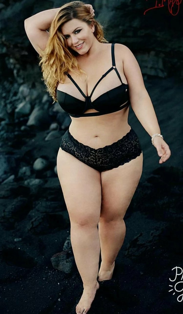 Модель плюс сайз Лондон Эндрюс