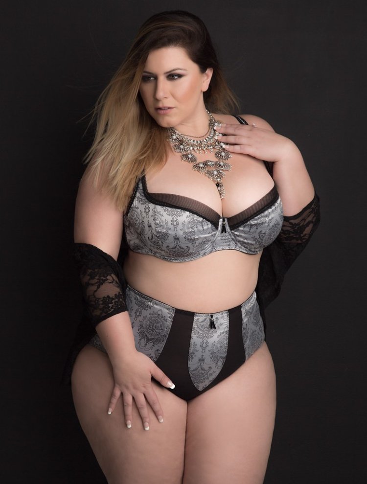 Лондон Андревс модель плюс