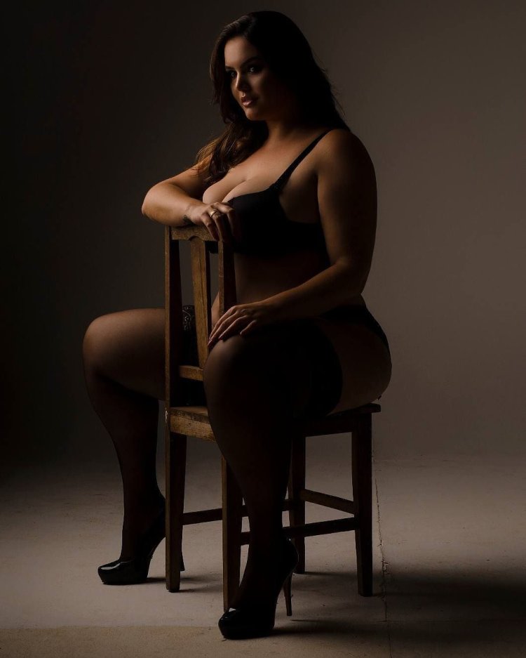 Кристина Эндрю плюс сайз