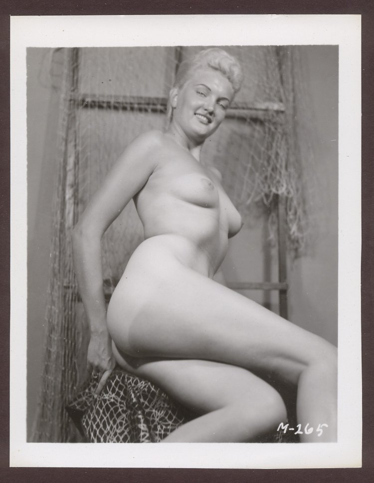 Актриса Анна Назарьева ню