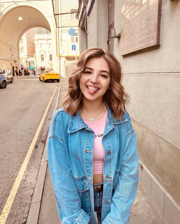 Эддисон рае 2021