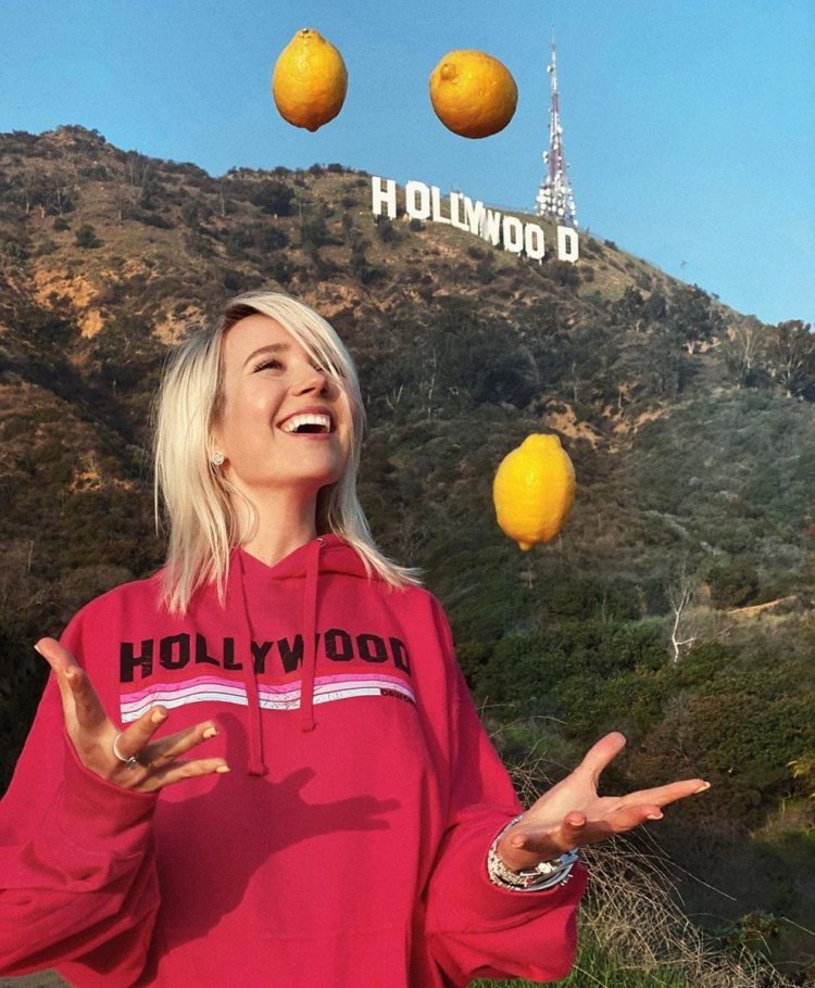 Клава Кока плейбой 2021