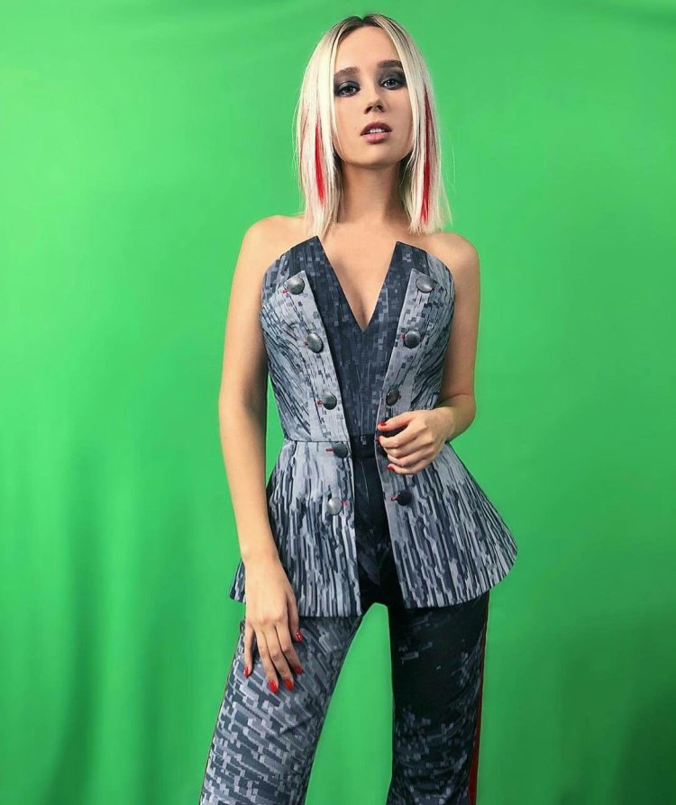 Клава Кока фигура