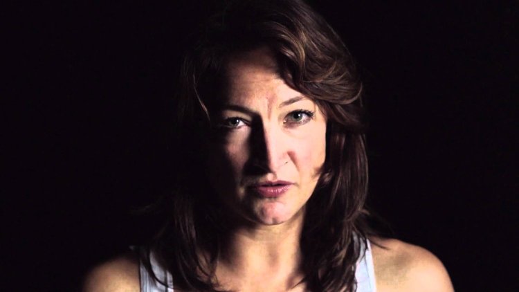 Зои Белл инкассатор 2009