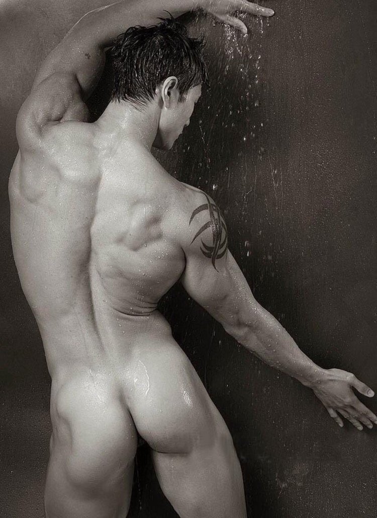 Рейчел Каммон Мускул ню