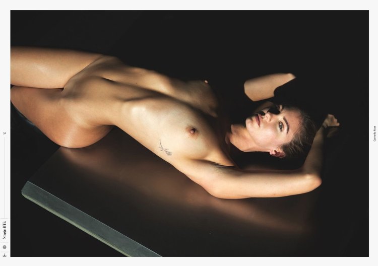 Stacey Poole с большими сиськами