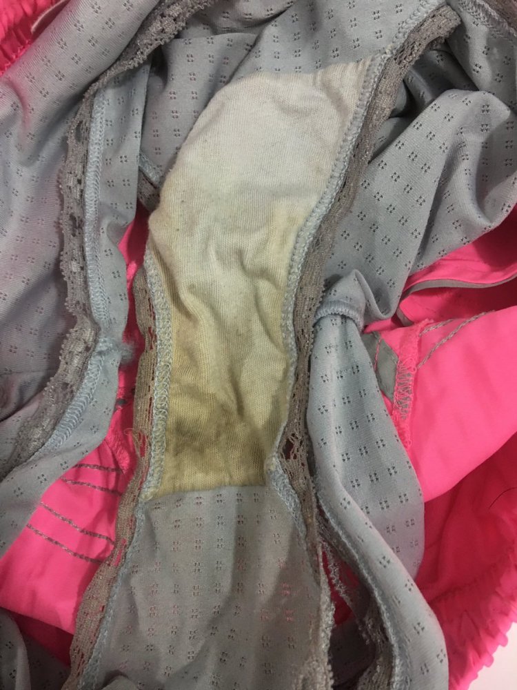 Грязные детские трусы