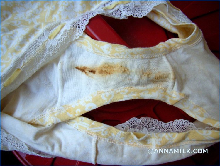 Грязное нижнее белье женское