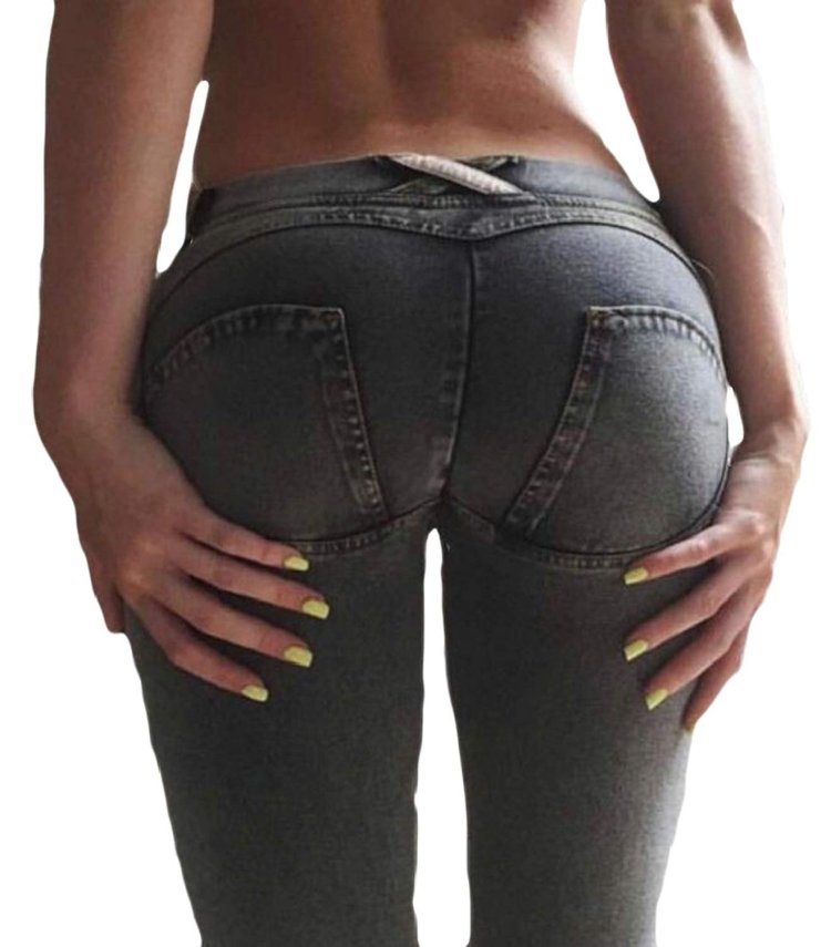 Джинсы с вырезами