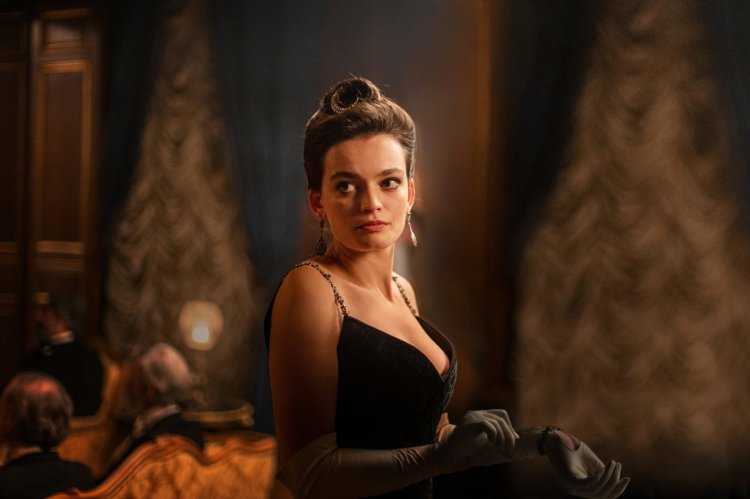 Эмма Робертс hot Scene