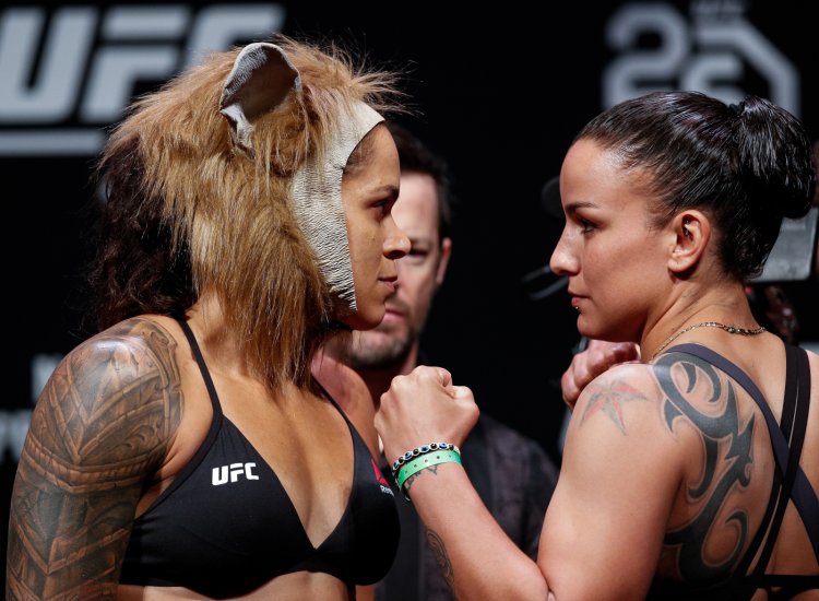 Аманда Нуньес попа