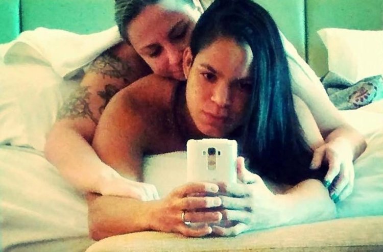 Аманды Нуньес Нины Ансароф