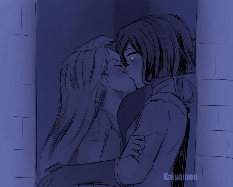 Кассандра из Рапунцель плачет