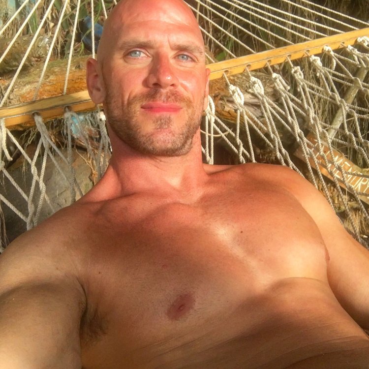 Джонни синс стив вульф