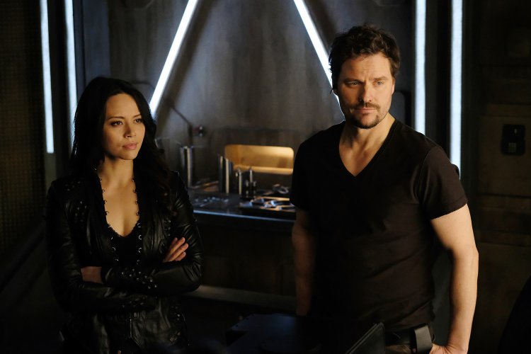 Джулисса Нил (Julissa Neal