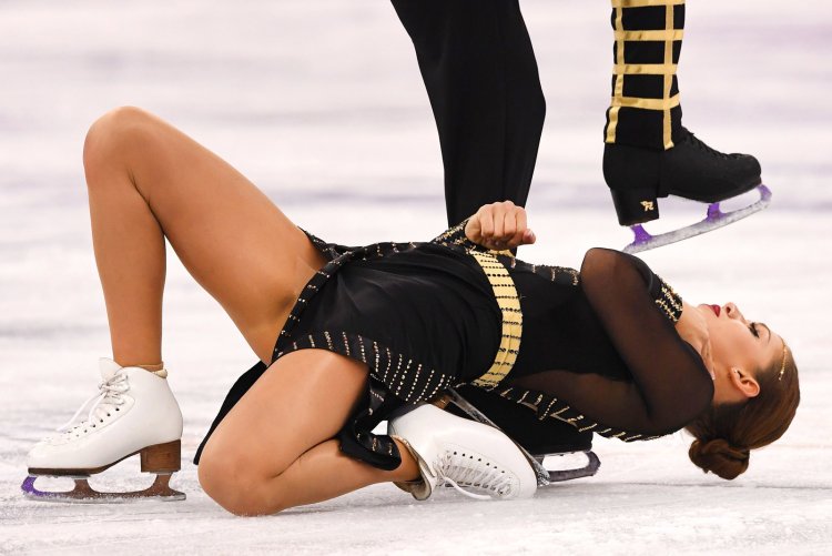 Фигуристка Елена Радионова hot