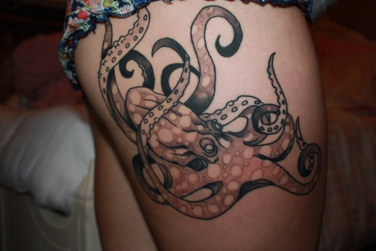 Тату осьминог