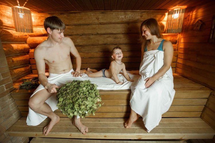 Семейный поход в баню