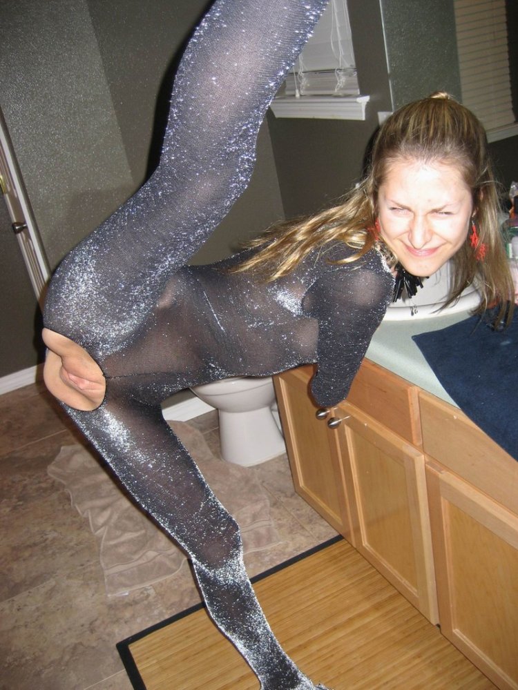 Голая в леггинсах частное