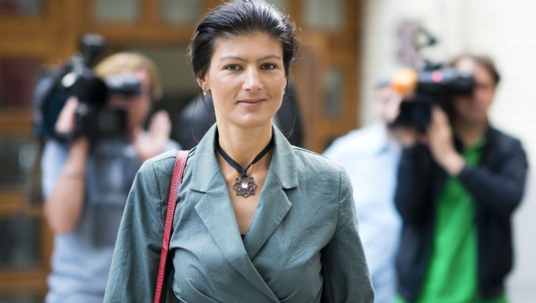 Сара Вагенкнехт в Бундестаге