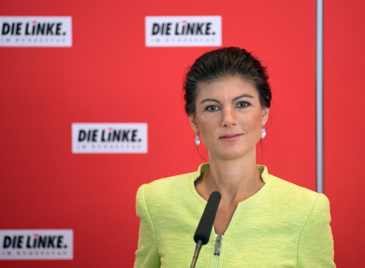 Сандра Вагенкнехт в купальнике