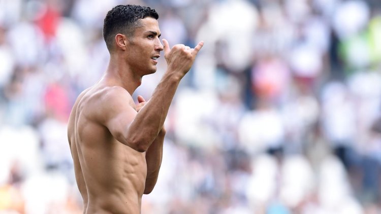 Криштиану Роналду голый