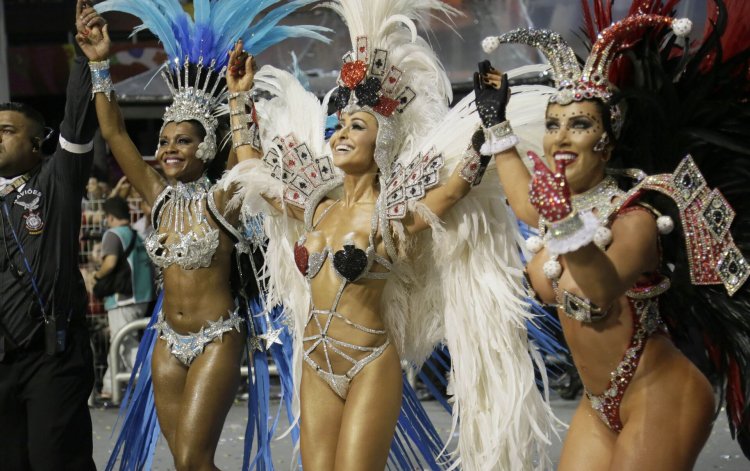 Голая Валя карнавал голая