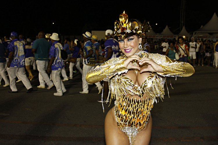 Валя карнавал слив сиськи