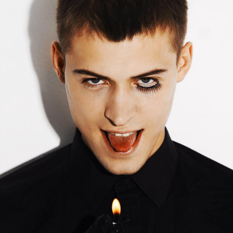 Чернобыль зона отчуждения Паша с револьвером Наган