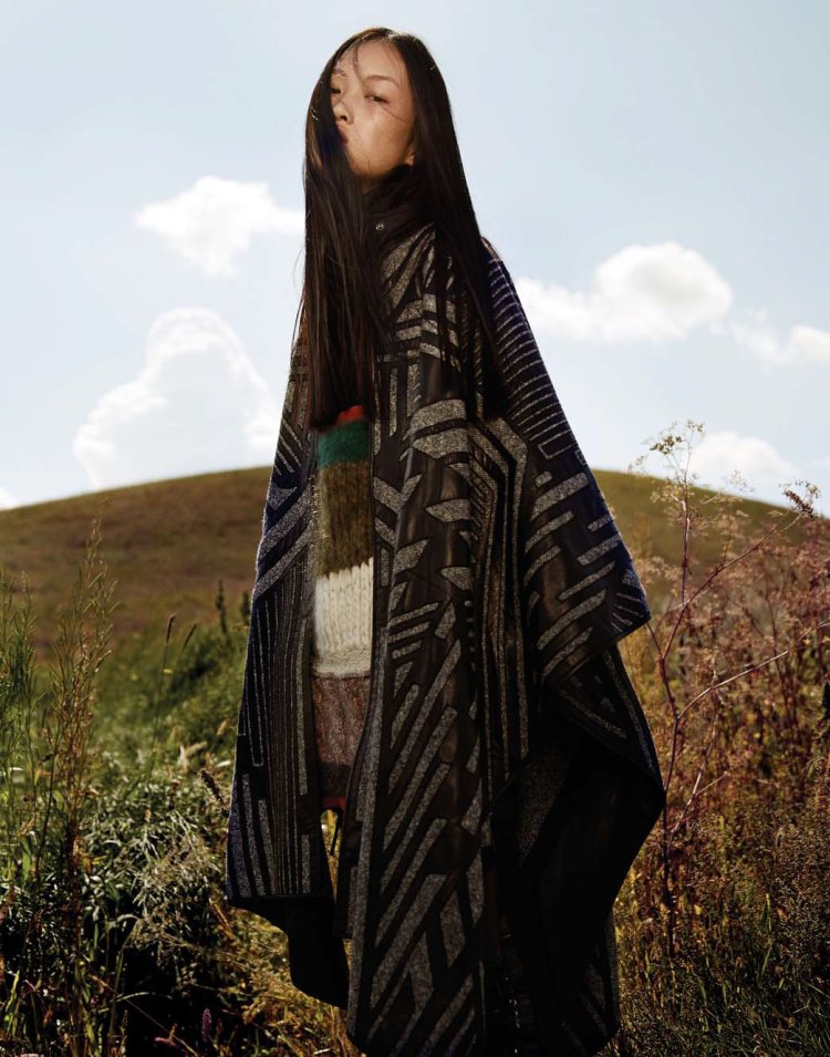 Японская модель Йоко Матсугайн