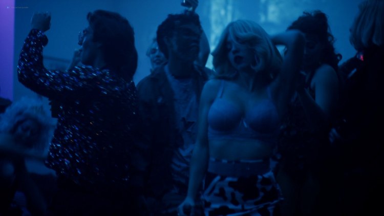 Хантер Шафер эйфория голая