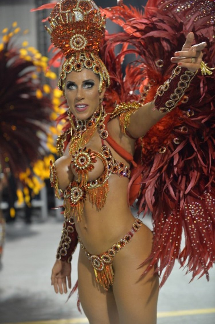 Juju Salimeni карнавал Рио