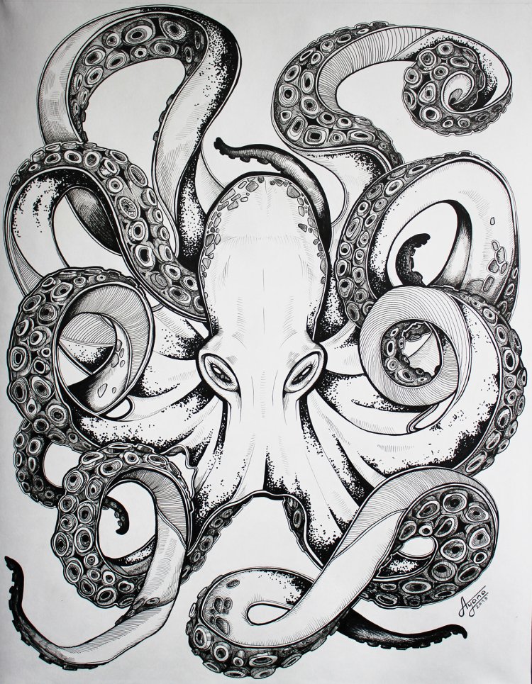 Тату осьминог на бедре