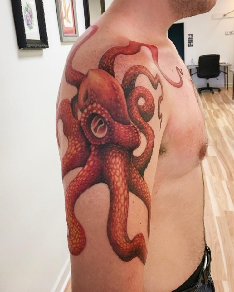Женские тату осьминог
