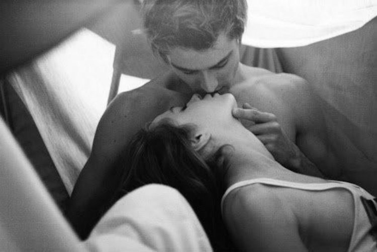 Любовь интимная близость