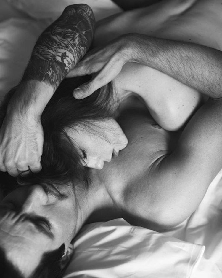 Вдвоем в кровати